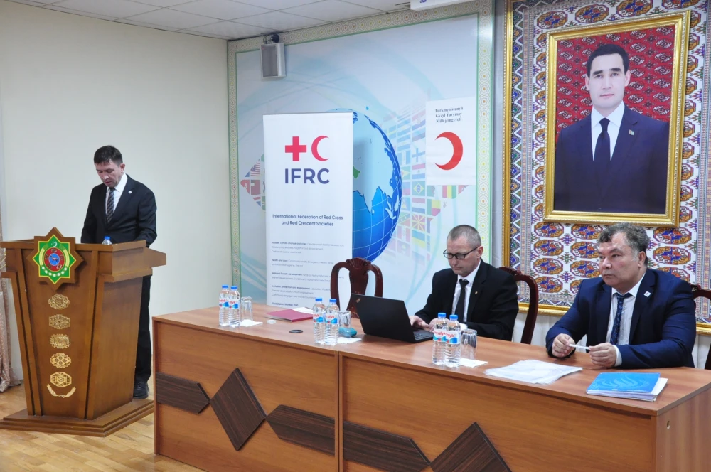 “HALKARA YNSANPERWER HUKUGY – PARAHATÇYLYGYŇ GORAGÇYSY” ATLY OKUW MASLAHATY GEÇIRILDI