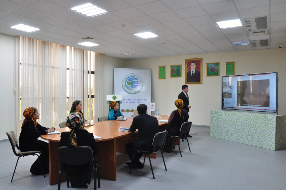 TÄSIRLI DUŞUŞYK GEÇIRILDI surady