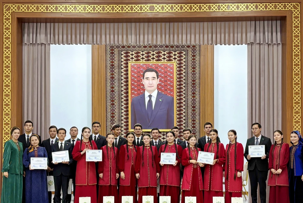 Состоялся конкурс по английскому языку в формате «Брейн-ринг» surady