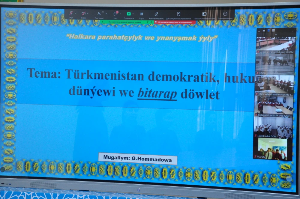 “Türkmenistan demokratik, hukuk, dünýewi we bitarap döwlet” atly tema boýunça webinar geçirildi