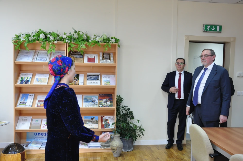 СОСТОЯЛАСЬ ВСТРЕЧА С ЧРЕЗВЫЧАЙНЫМ И ПОЛНОМОЧНЫМ ПОСЛОМ РОССИЙСКОЙ ФЕДЕРАЦИИ В ТУРКМЕНИСТАНЕ