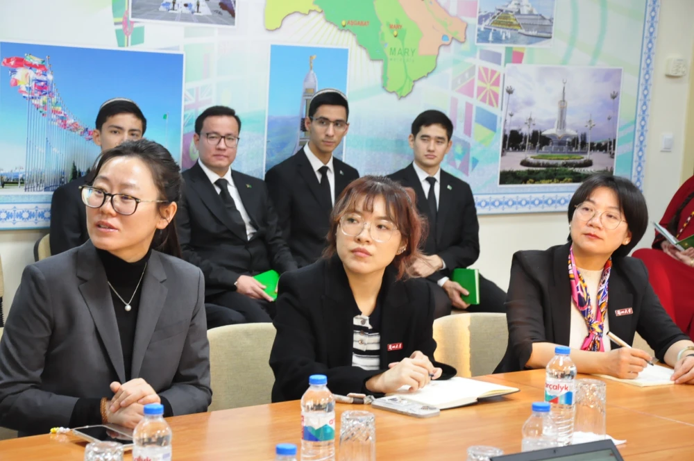 LANÇŽOU UNIWERSITETINIŇ WEKILLERINIŇ GATNAŞMAGYNDA OKUW SAPAGY GEÇIRILDI