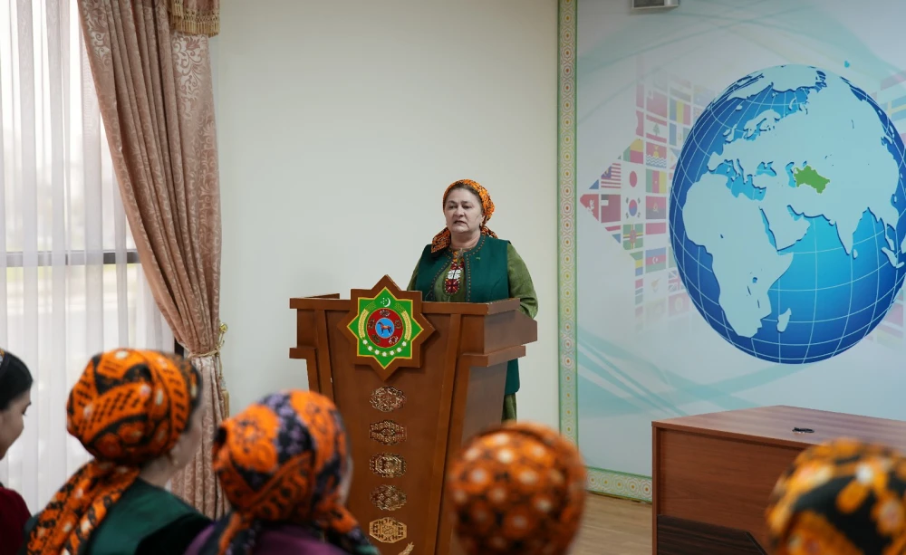 КОНФЕРЕНЦИЯ, ПОСВЯЩЕННАЯ ЗНАМЕНАТЕЛЬНЫМ  ДАТАМ