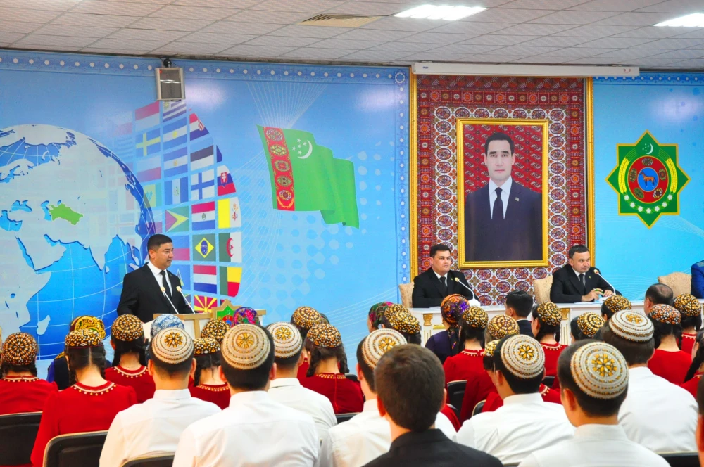 A MEETING WAS HELD WITH THE LAW ENFORCEMENT OFFICERS OF TURKMENISTAN