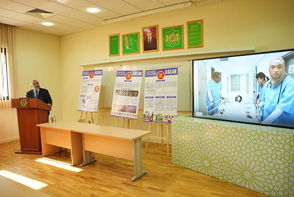 IKITARAPLAÝYN HYZMATDAŞLYK HAS-DA BERKIDILÝÄR