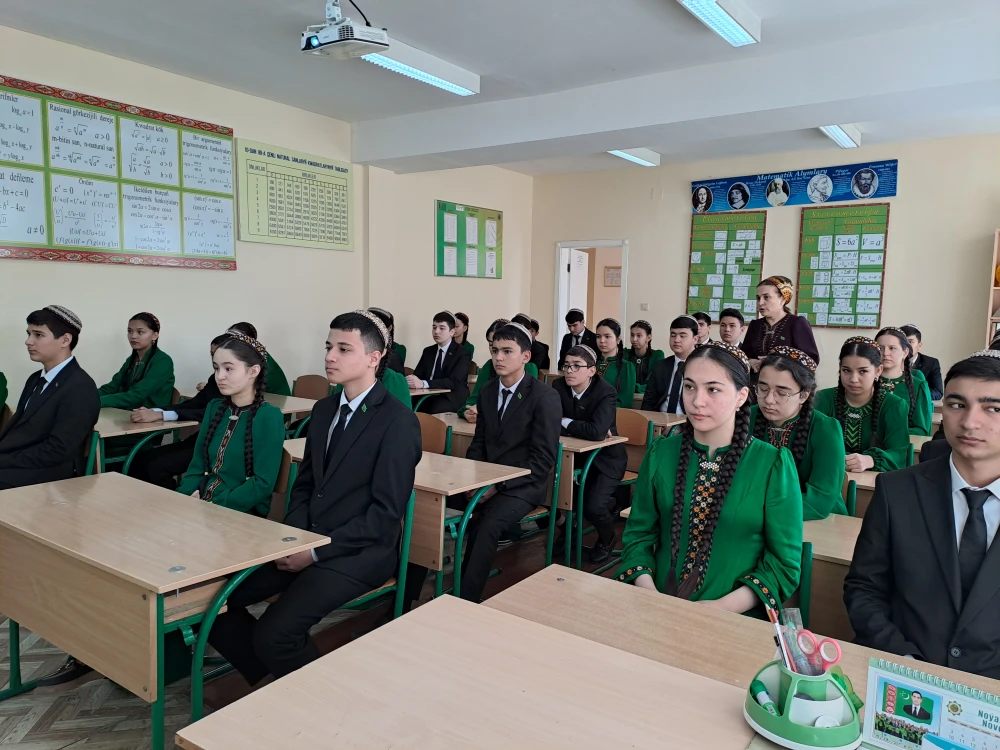 HALKARA PARAHATÇYLYK WE YNANYŞMAK ÝYLYNYŇ NYŞANYNYŇ MANY-MAZMUNYNY DÜŞÜNDIRMEK BOÝUNÇA  MEKDEP OKUWÇYLARY BILEN GEÇIRILEN DUŞUŞYKLAR