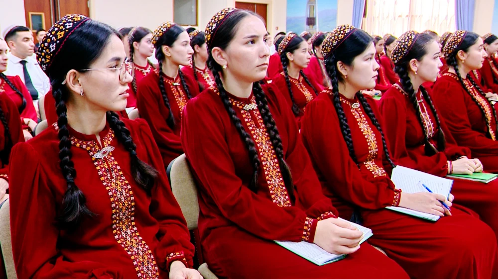 A MEETING WAS HELD WITH THE LAW ENFORCEMENT OFFICERS OF TURKMENISTAN