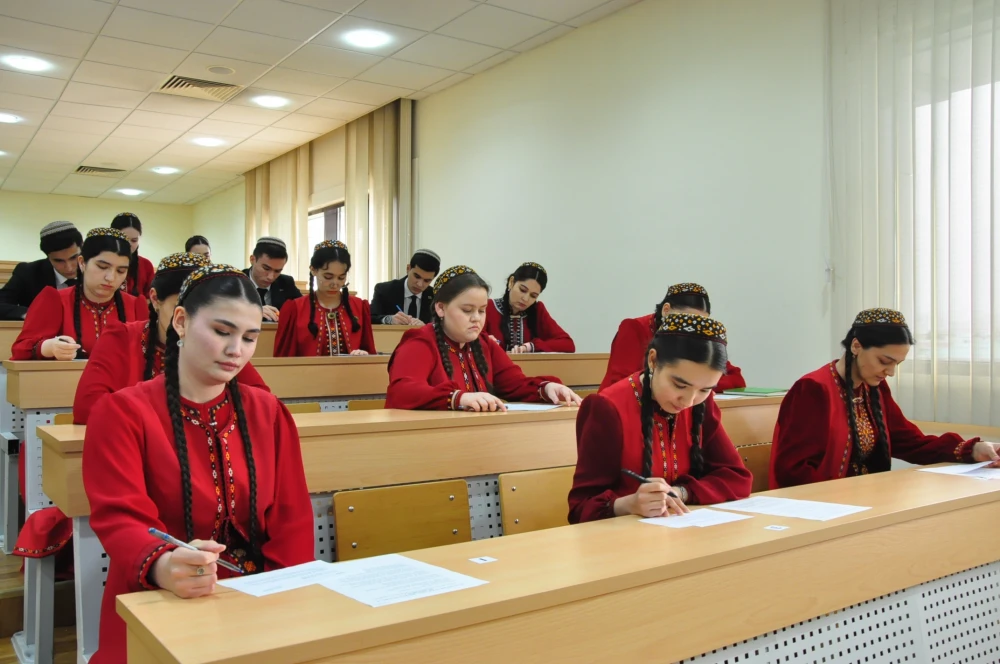 «ЧТО ВЫ ЗНАЕТЕ О ФРАНЦИИ?»: НЕДЕЛЯ ФРАНЦУЗСКОГО ЯЗЫКА ВЫЯВИЛА НОВЫЕ ТАЛАНТЫ