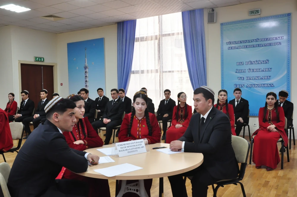 YOUTH DIALOGUE: “YOUTH FOR STRENGTHENING INTERNATIONAL LAW” surady