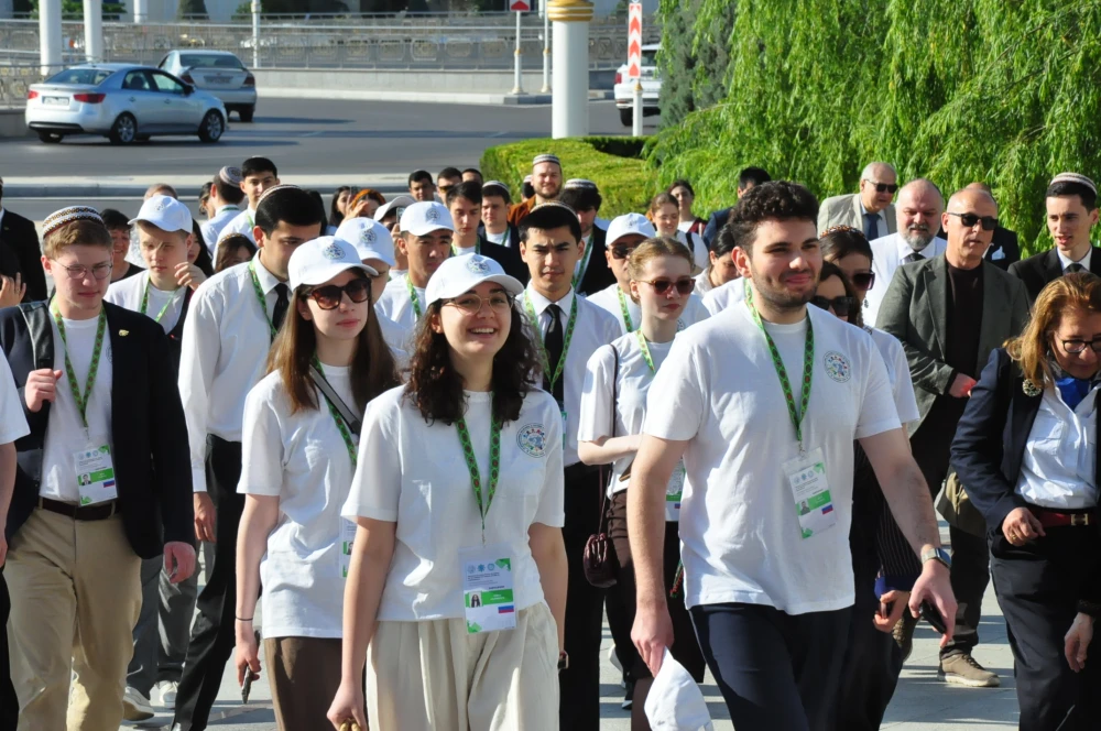 “Halkara gatnaşyklary: parahatçylyk dialogynyň medeniýeti” atly III halkara bäsleşigine badalga berildi surady