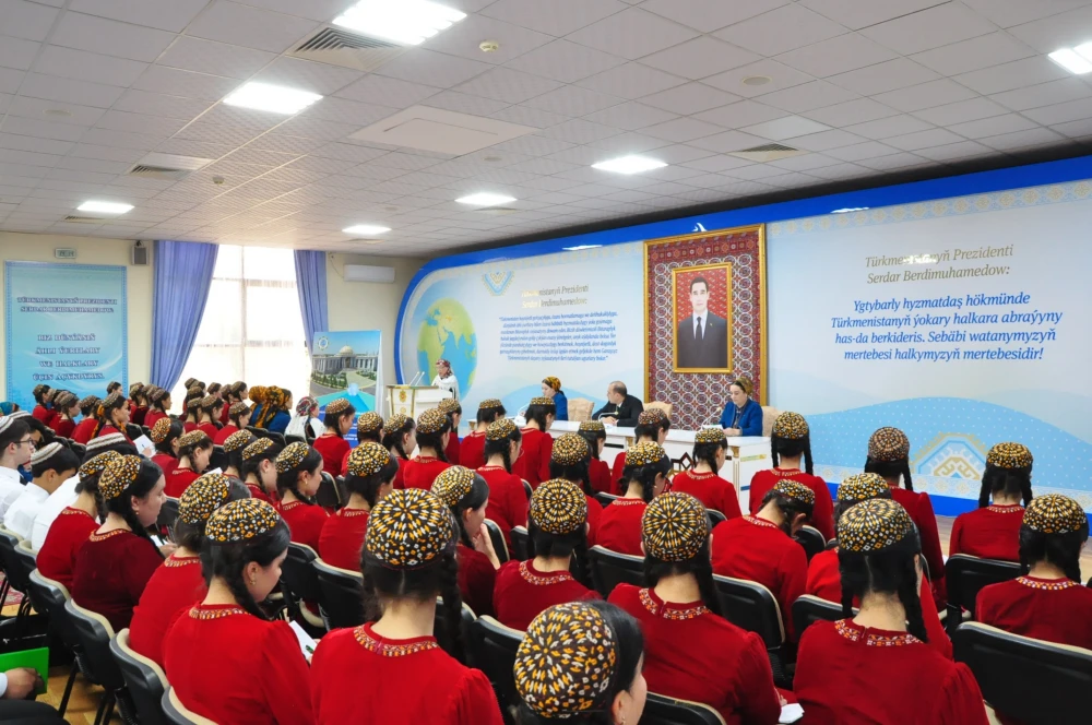 HOŞALLYK MASLAHATY GEÇIRILDI surady