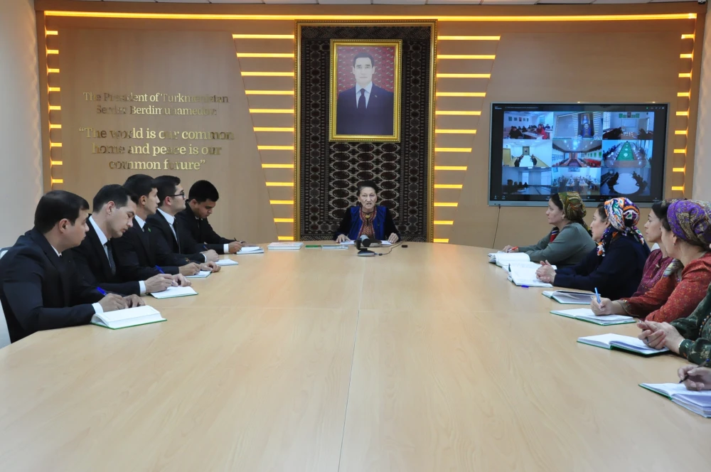 A SEMINAR ON ECOLOGICAL POLICY OF TURKMENISTAN WAS HELD surady