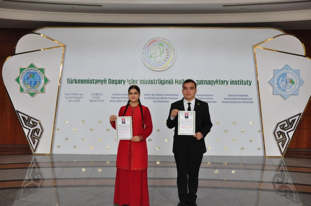 STUDENT EARNS WINNING PLACE IN ESSAY CONTEST ORGANIZED BY «YOUNG NATURALIST» NGO surady