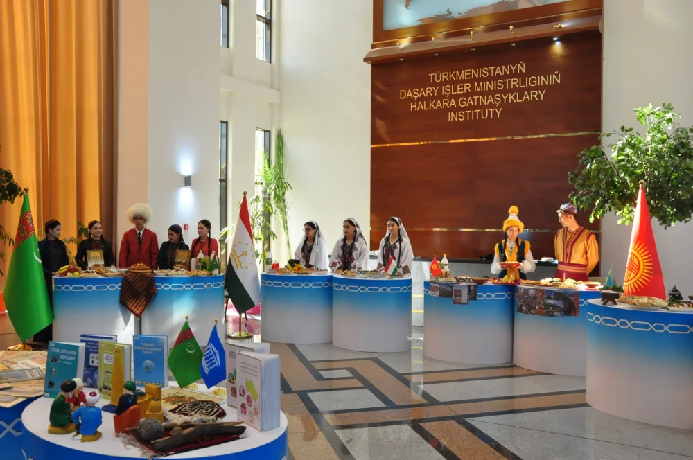 Döredijilik duşuşygy geçirildi surady
