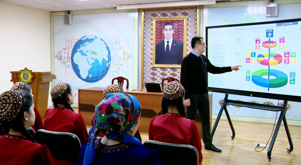 LECTURE ON THE DEVELOPMENT OF TURKMENISTAN'S PARTNERSHIP WITH THE UNITED NATIONS surady