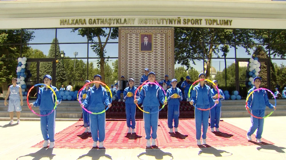 Bütindünýä welosiped güni mynasybetli dabaralar geçirildi