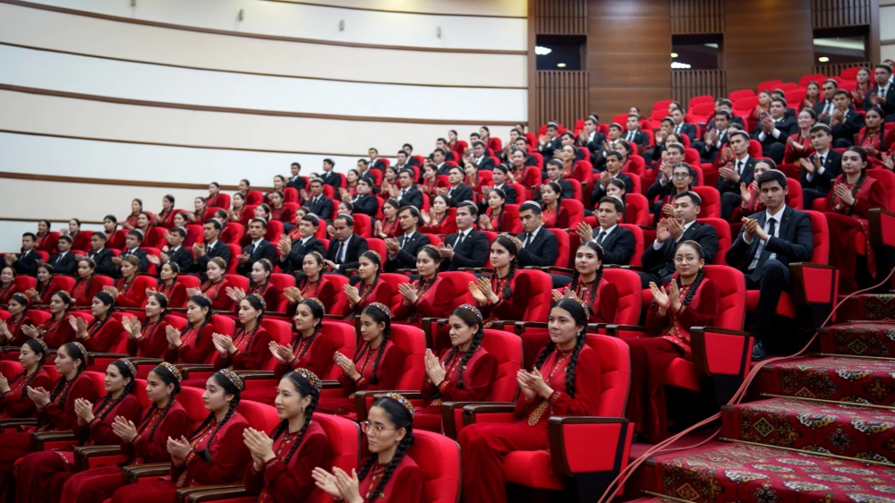 Halkara Bitaraplyk gününe bagyşlanyp konsert geçirildi