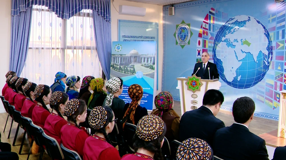 ÝYLYŇ ŞYGARYNA BAGYŞLANAN OKUW SAPAGY