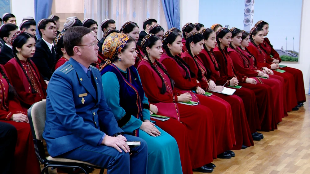 WAGYZ-NESIHAT DUŞUŞYGY GEÇIRILDI