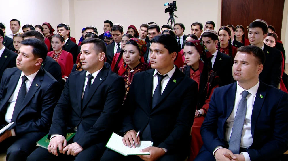 TRAINING SESSIONS WITH YOUNG PROMOTERS WAS HELD