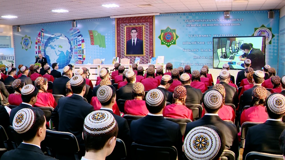 ÝYLYŇ ŞYGARYNA BAGYŞLANAN OKUW SAPAGY