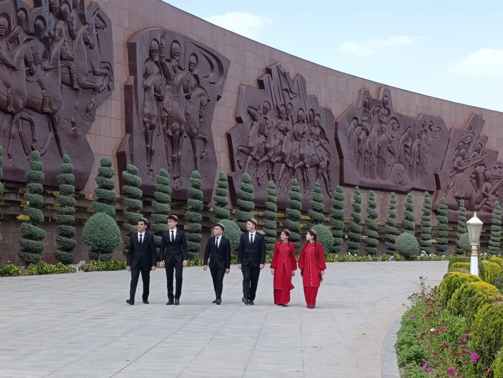 THE TOUR WAS HELD TO THE «Halk Hakydasy » MEMORIAL COMPLEX