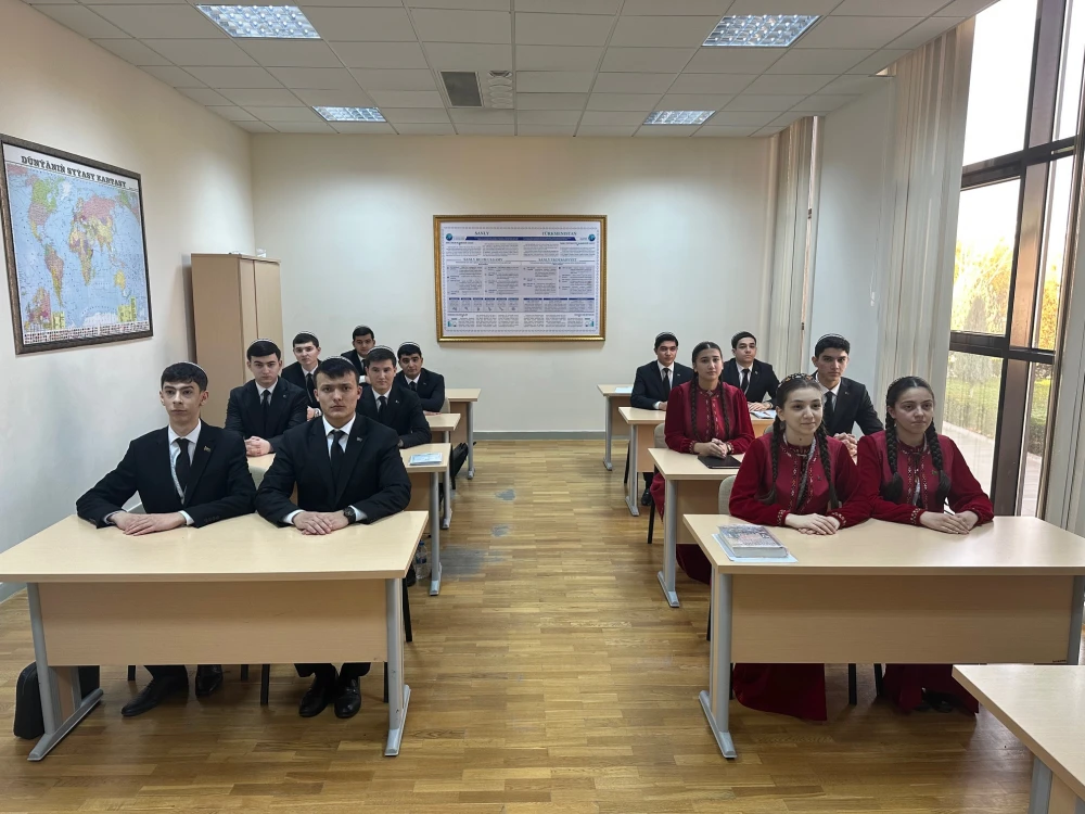 A TRAINING SESSION ON ARTIFICIAL INTELLIGENCE WAS HELD surady