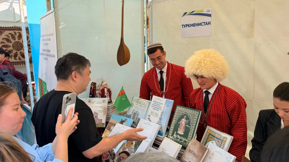 TURKMEN STUDENTS PARTICIPATED IN “KITAP - TIME - 2026” FESTIVAL IN ASTANA surady
