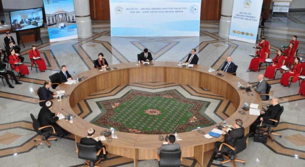 Round table discussion dedicated to the implementation of the SDGs in Turkmenistan surady