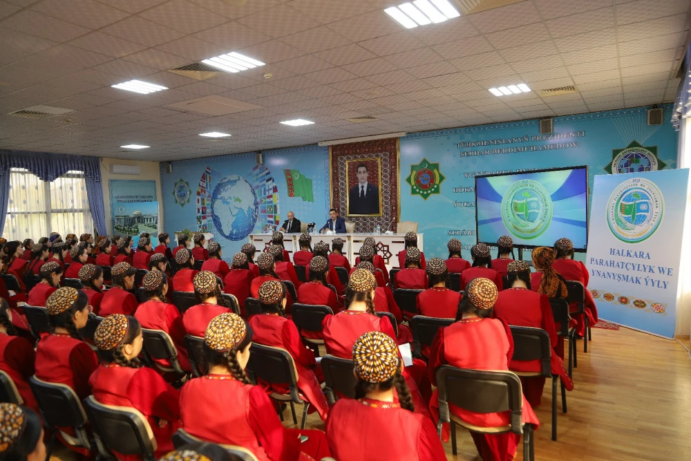 A TRAINING LESSON WITH THE PARTICIPATION OF THE DIRECTOR OF THE “TRT AVAZ” TV CHANNEL WAS HELD surady