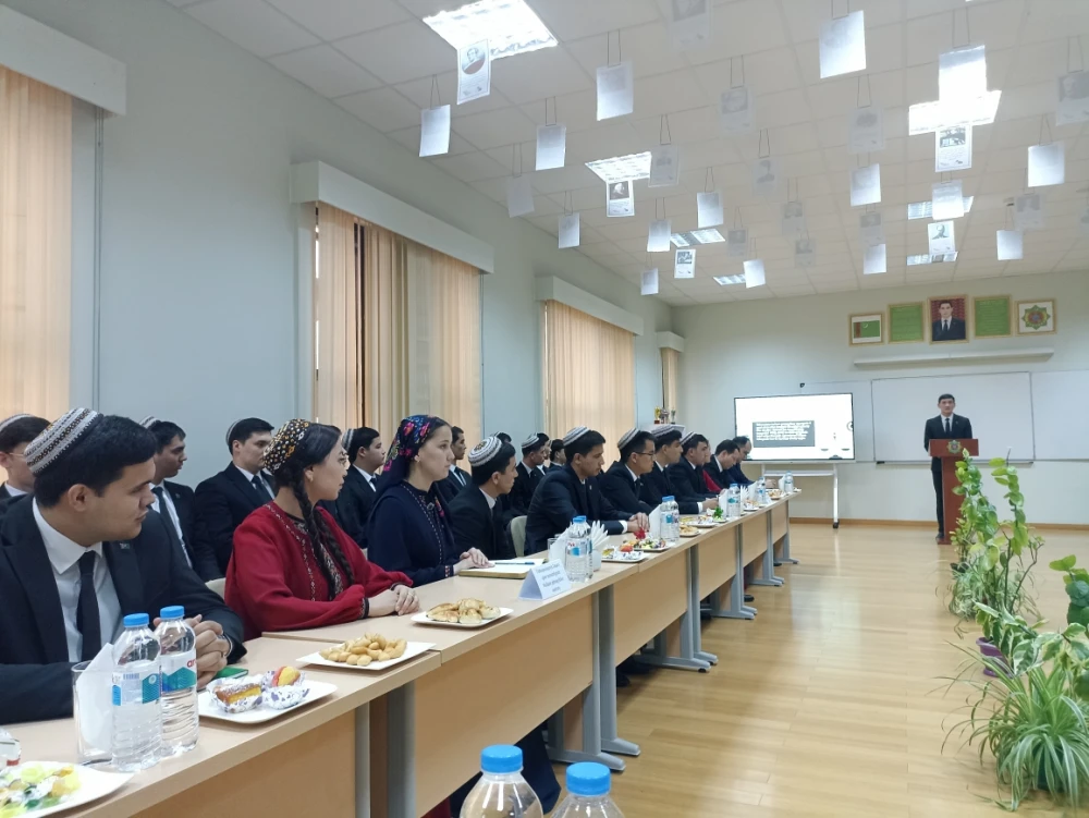 СОСТОЯЛСЯ БРИФИНГ, ПОСВЯЩЕННЫЙ ГОДУ МЕЖДУНАРОДНОГО ПРАВА surady