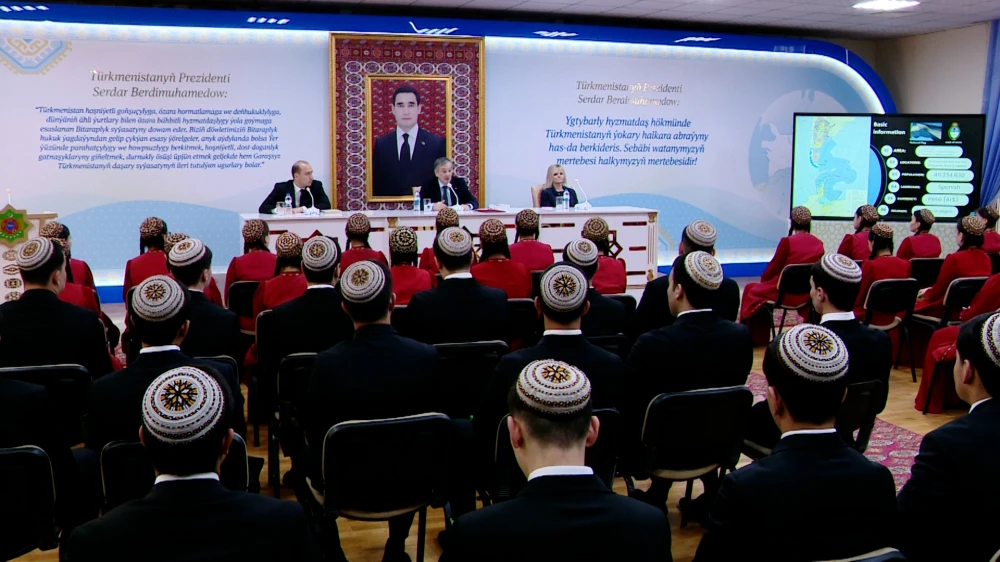 РАЗВИВАЯ ДИАЛОГ С ЛАТИНСКОЙ АМЕРИКОЙ: ВСТРЕЧА С ПОСЛОМ АРГЕНТИНСКОЙ РЕСПУБЛИКИ