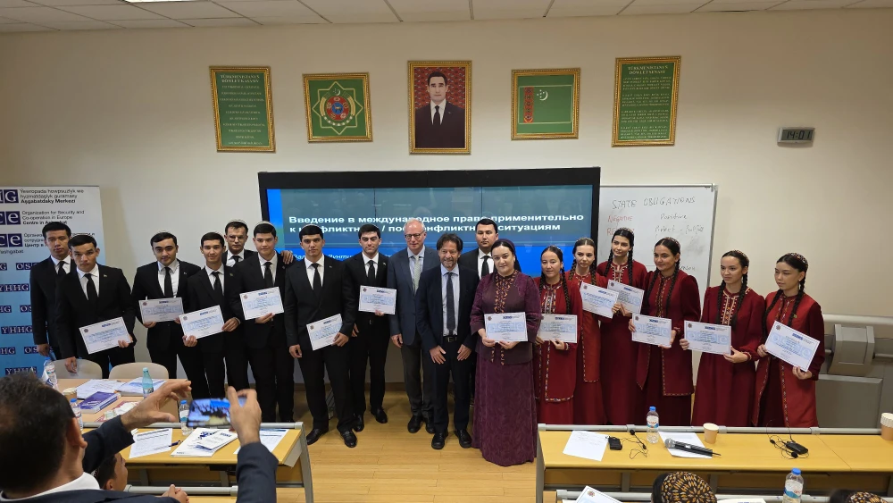 A TRAINING SEMINAR ON HUMAN RIGHTS AND INTERNATIONAL HUMANITARIAN LAW WAS HELD surady