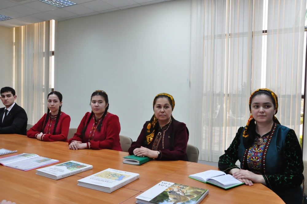 ВСТРЕЧА, ПРОВЕДЁННАЯ С ЦЕЛЬЮ ПОПУЛЯРИЗАЦИИ КНИГИ ГЕРОЯ-АРКАДАГА «КОНЬ — СИМВОЛ ВЕРНОСТИ И СЧАСТЬЯ»