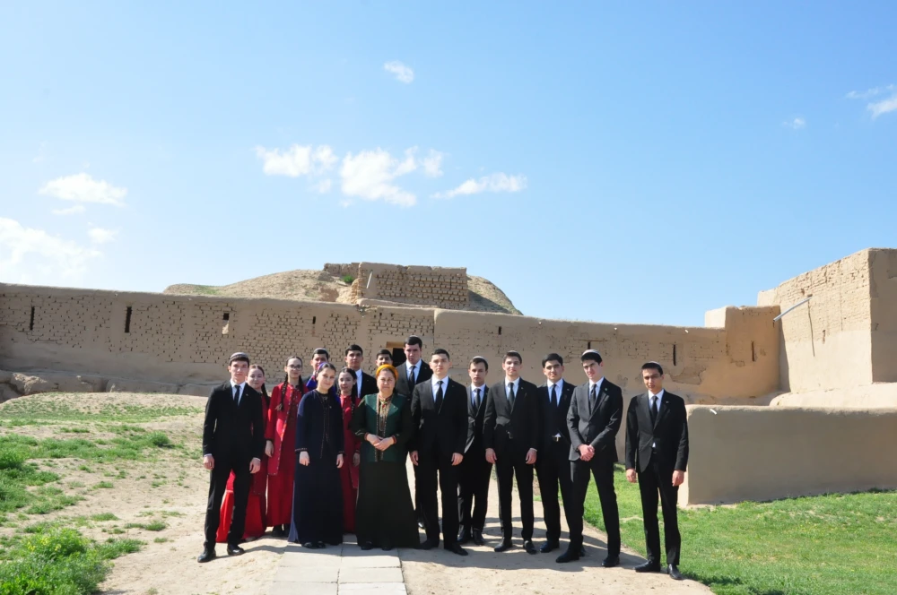 AN INTERESTING TOUR TO THE ANCIENT FORTRESS OF NISA