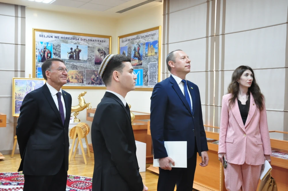 СОСТОЯЛАСЬ ВСТРЕЧА С ПРЕДСТАВИТЕЛЕМ ПОСОЛЬСТВА УКРАИНЫ В ТУРКМЕНИСТАНЕ