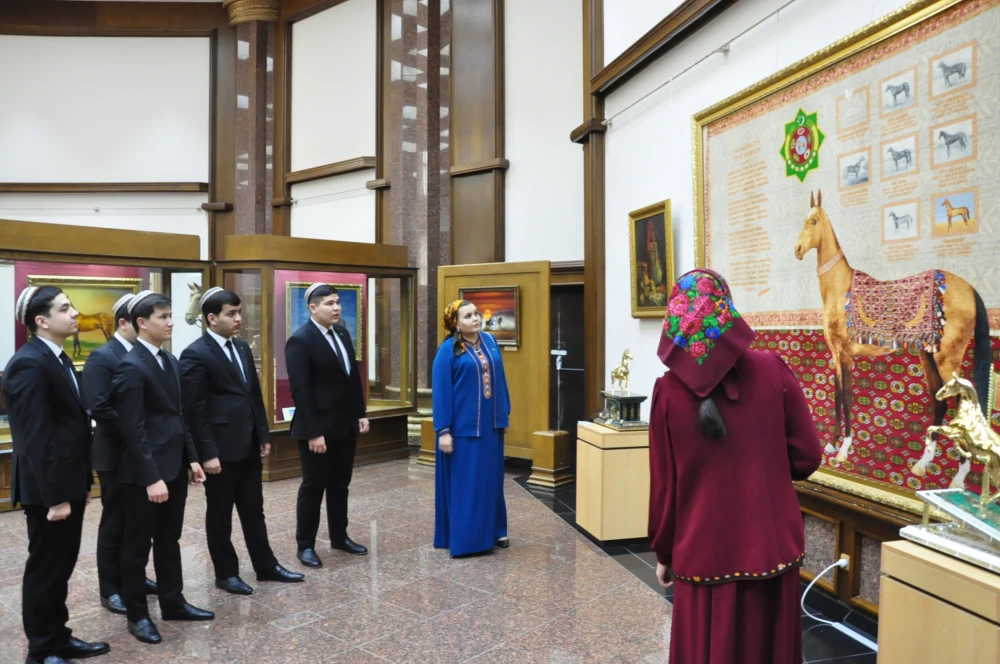 MILLI GYMMATLYKLARA BAGYŞLANAN GEZELENÇ