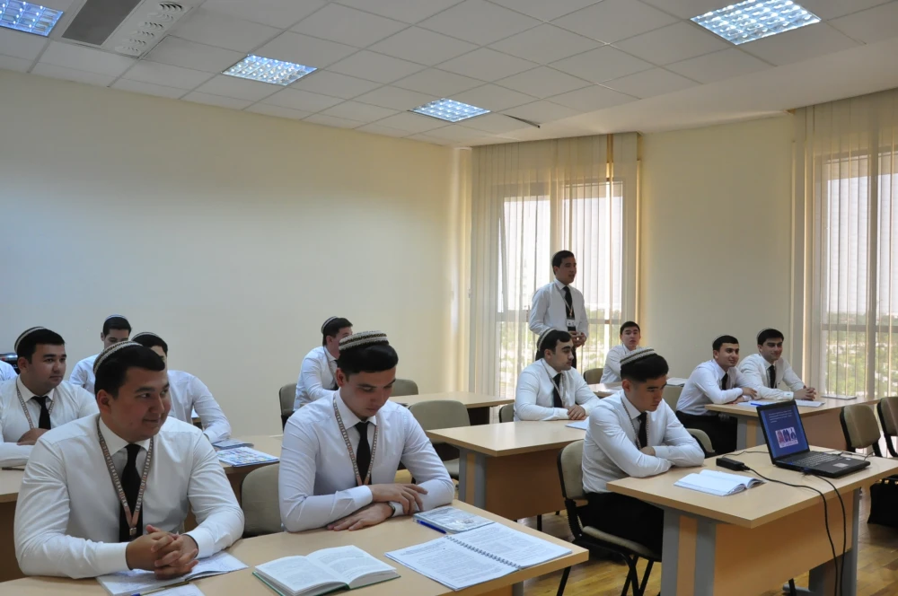 В ИНСТИТУТЕ СОСТОЯЛАСЬ ТЕМАТИЧЕСКАЯ БЕСЕДА О ПРЕИМУЩЕСТВАХ ЗДОРОВОГО ОБРАЗА ЖИЗНИ