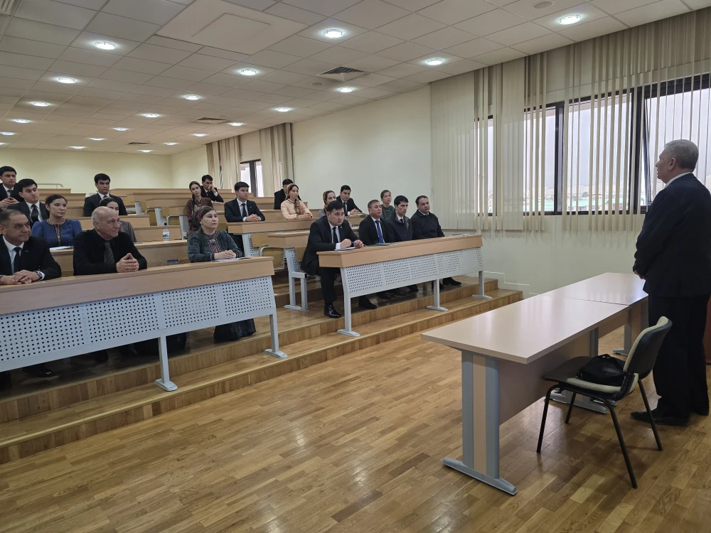 HALYPA MUGALLYMYŇ GATNAŞMAGYNDA YLMY-DÖREDIJILIK MASLAHATY GEÇIRILDI