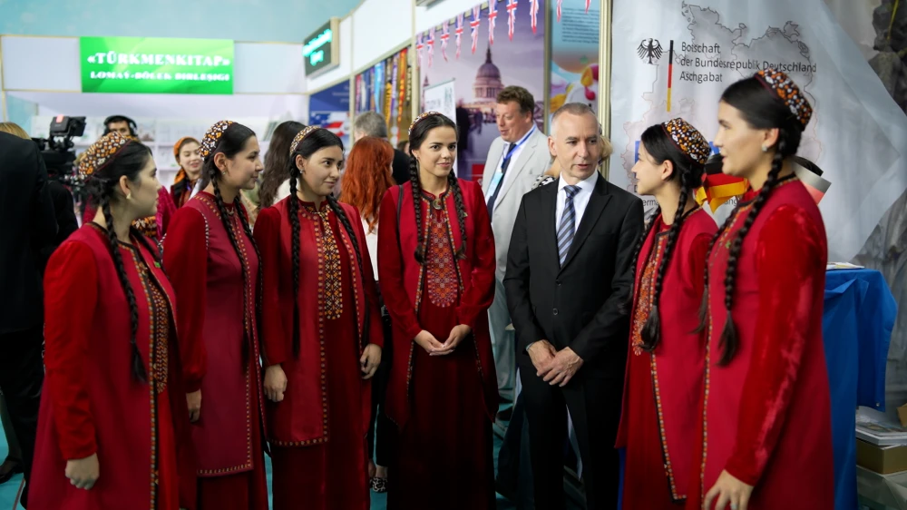 Türkmen paýtagtynda halkara sergi we ylmy maslahat dabaraly açyldy