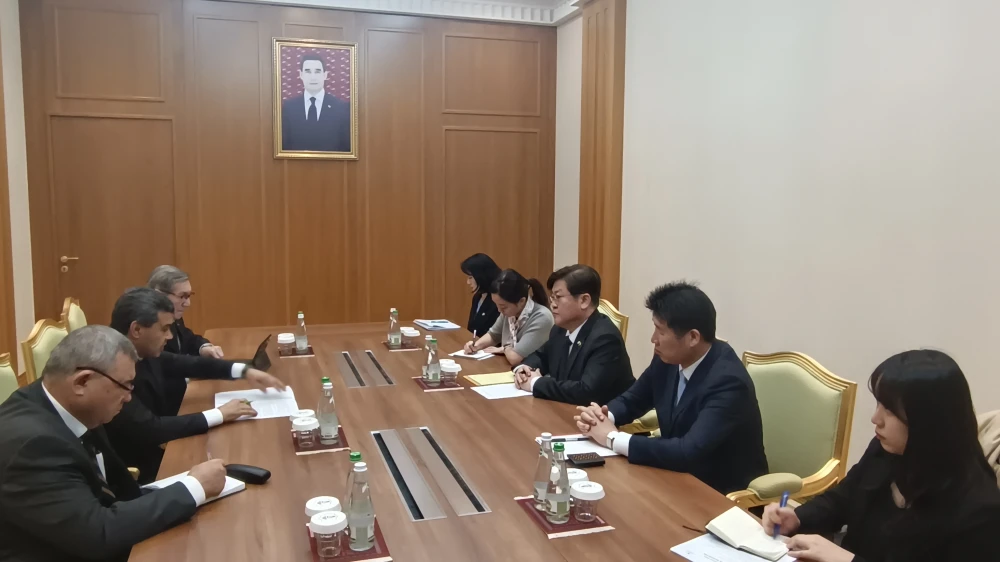 A MEETING WITH THE SECRETARIAT OF THE KOREA - CENTRAL ASIA COOPERATION FORUM