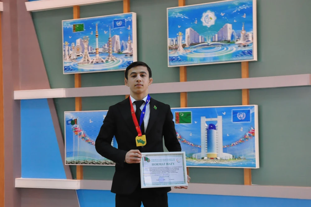 TALYBYMYZ TÜRKMENISTANYŇ ÇEMPIONY BOLDY surady