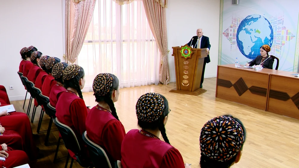 MEETINGS AND TRAINING SESSION HELD WITH THE REPRESENTATIVE OF THE AUSTRIAN INSTITUTE FOR EUROPEAN AND SECURITY POLICY