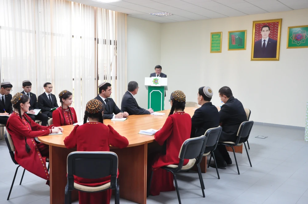 IKITARAPLAÝYN HYZMATDAŞLYK HAS-DA BERKIDILÝÄR