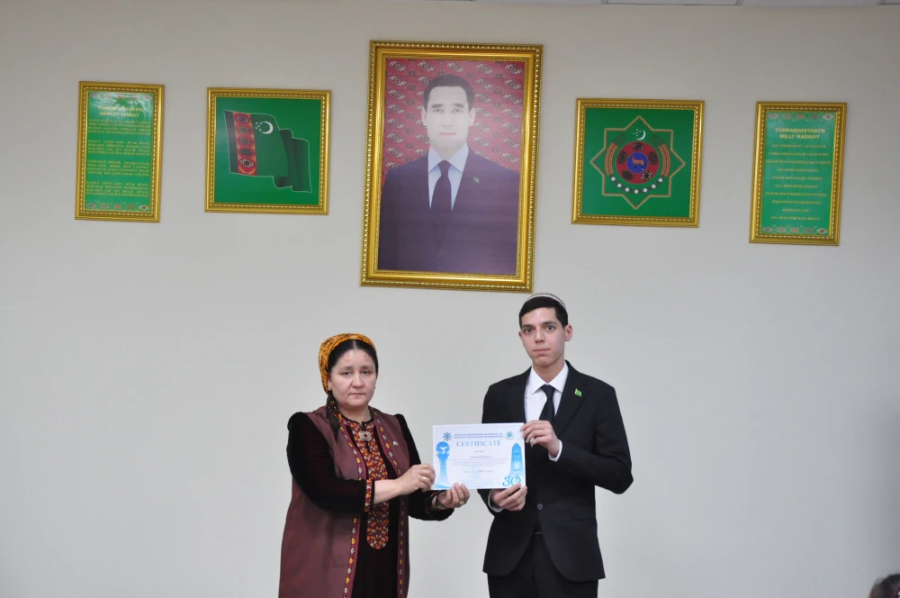 Düzme ýazmak bäsleşiginiň jemleri jemlendi