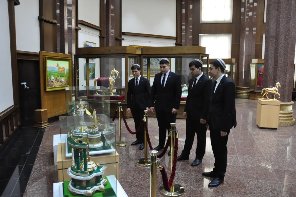 MILLI GYMMATLYKLARA BAGYŞLANAN GEZELENÇ