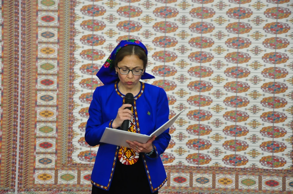 «ЯЗЫКИ – СИМФОНИЯ ДРУЖБЫ»: В ИНСТИТУТЕ ОТМЕТИЛИ ДЕНЬ ФРАНЦУЗСКОГО ЯЗЫКА