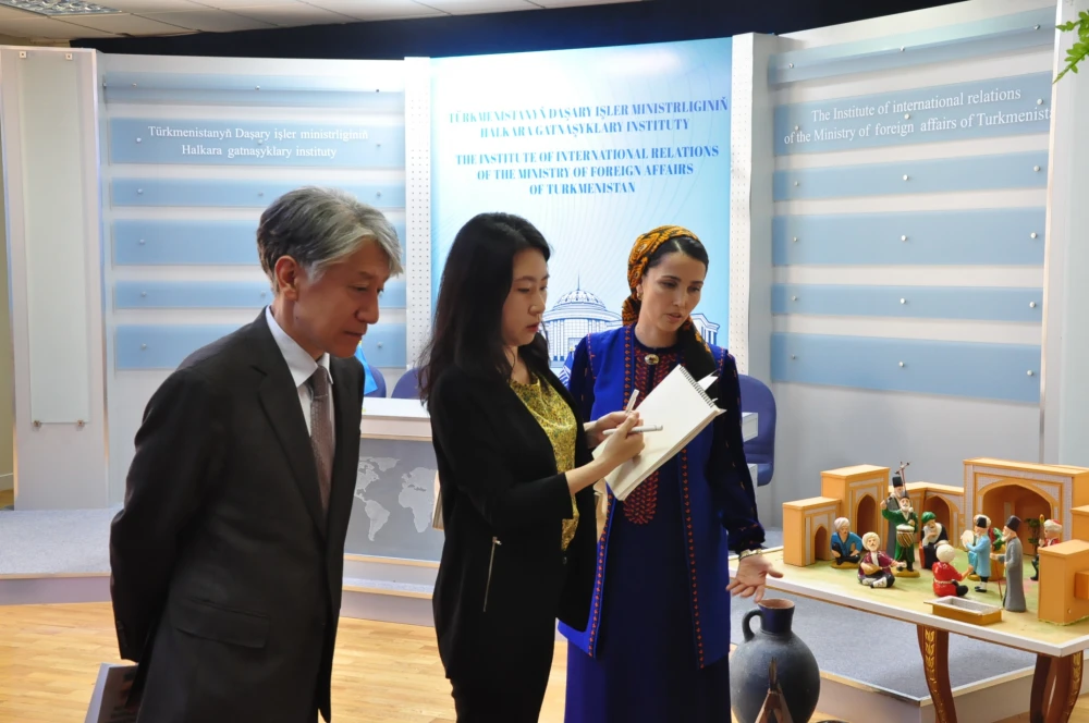 THE SUCCESSFUL MEETING