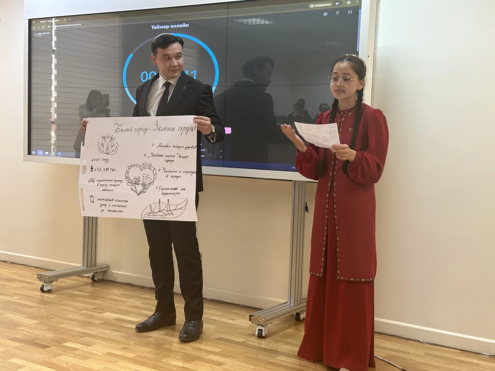 ÝHHG-NIŇ AŞGABATDAKY MERKEZINIŇ GURAMAGYNDA TALYPLAR ÜÇIN OKUW SAPAGY GEÇIRILDI