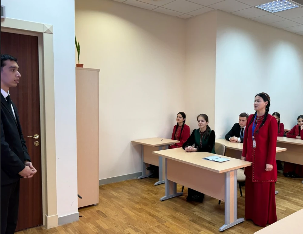Проведено очередное занятие с членами научного кружка “Молодые экономисты”